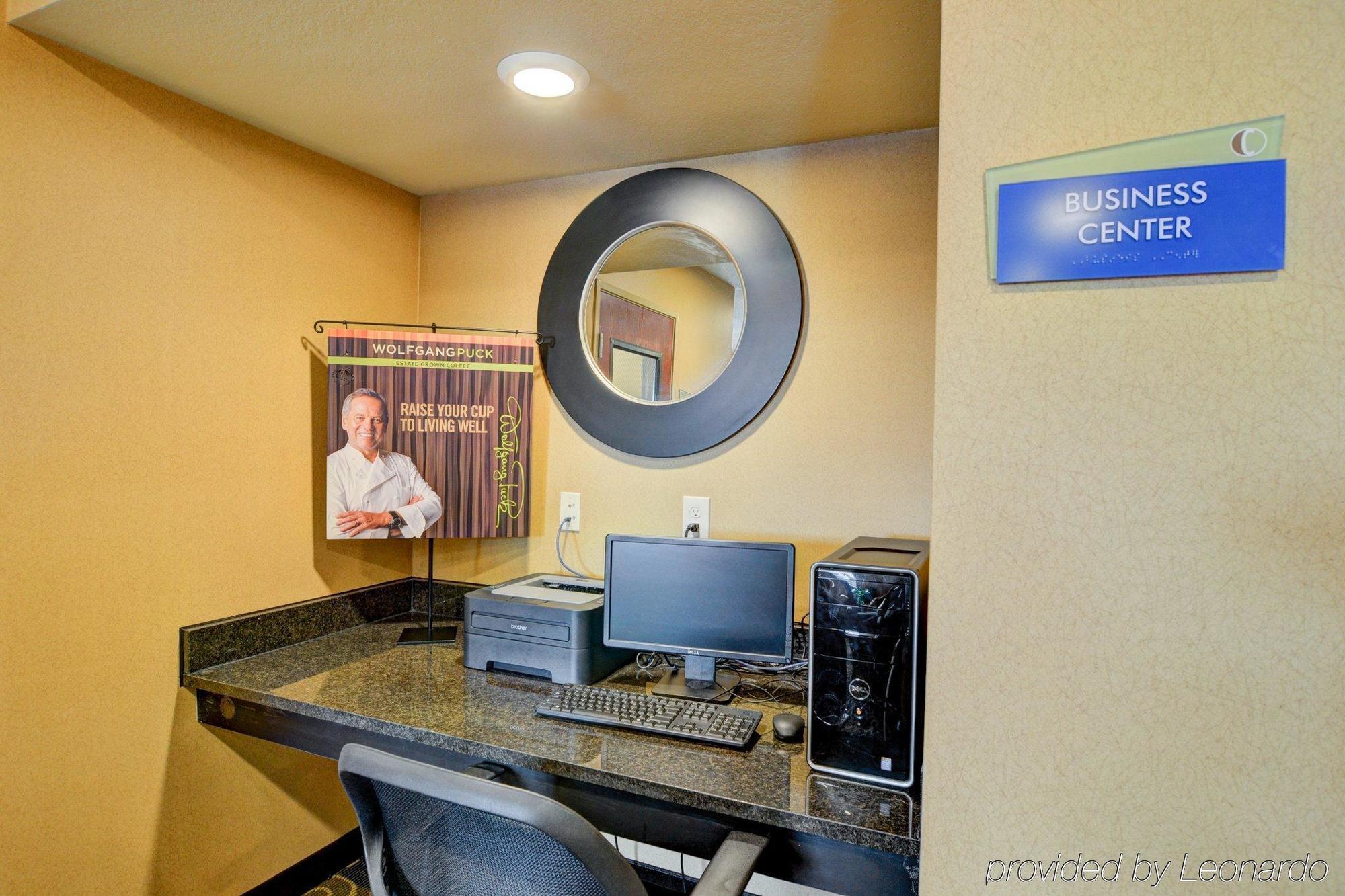 Cobblestone Hotel & Suites - Punxsutawney Екстер'єр фото