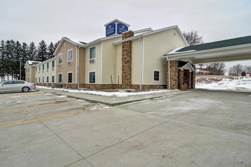 Cobblestone Hotel & Suites - Punxsutawney Екстер'єр фото