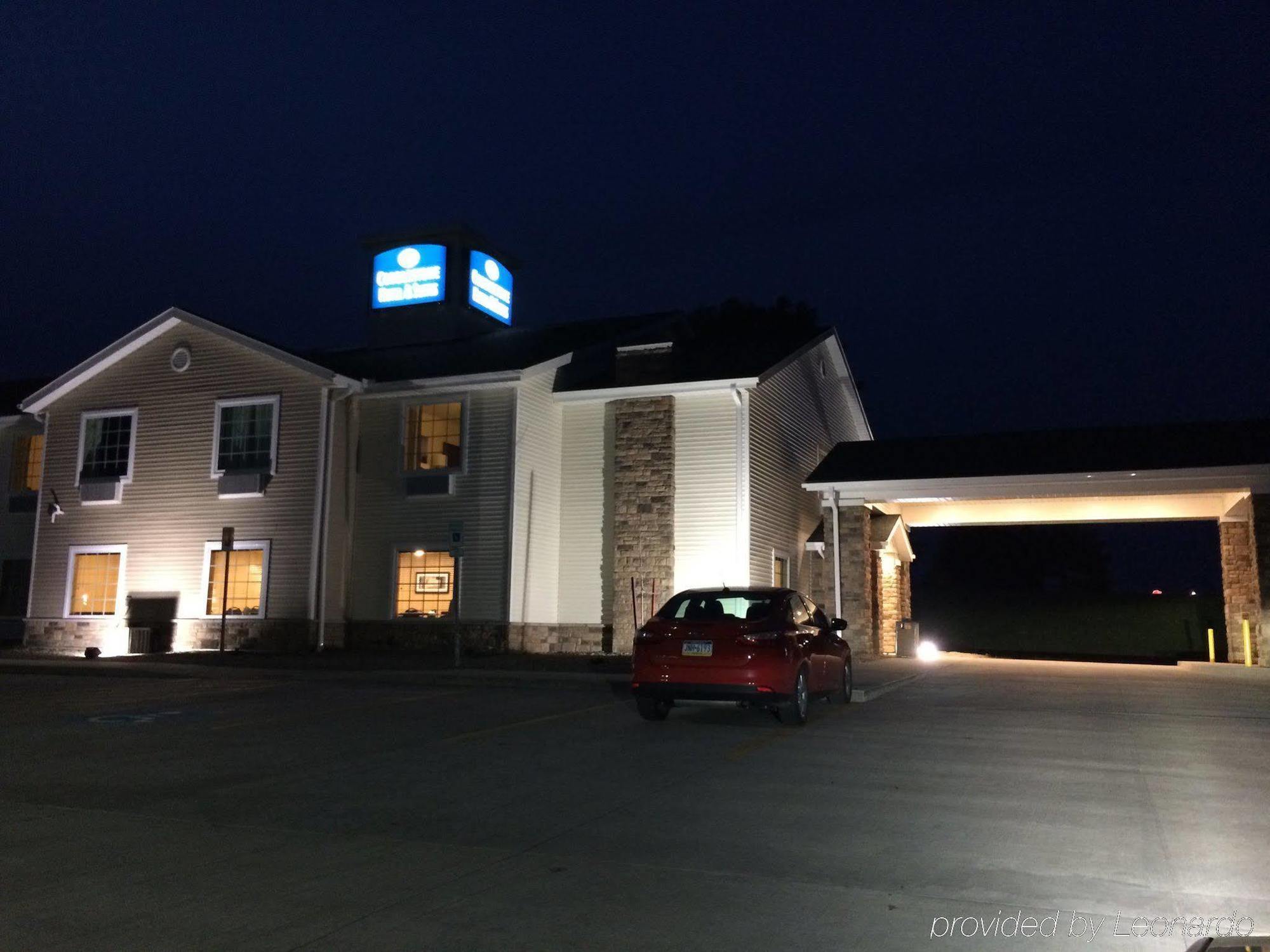 Cobblestone Hotel & Suites - Punxsutawney Екстер'єр фото