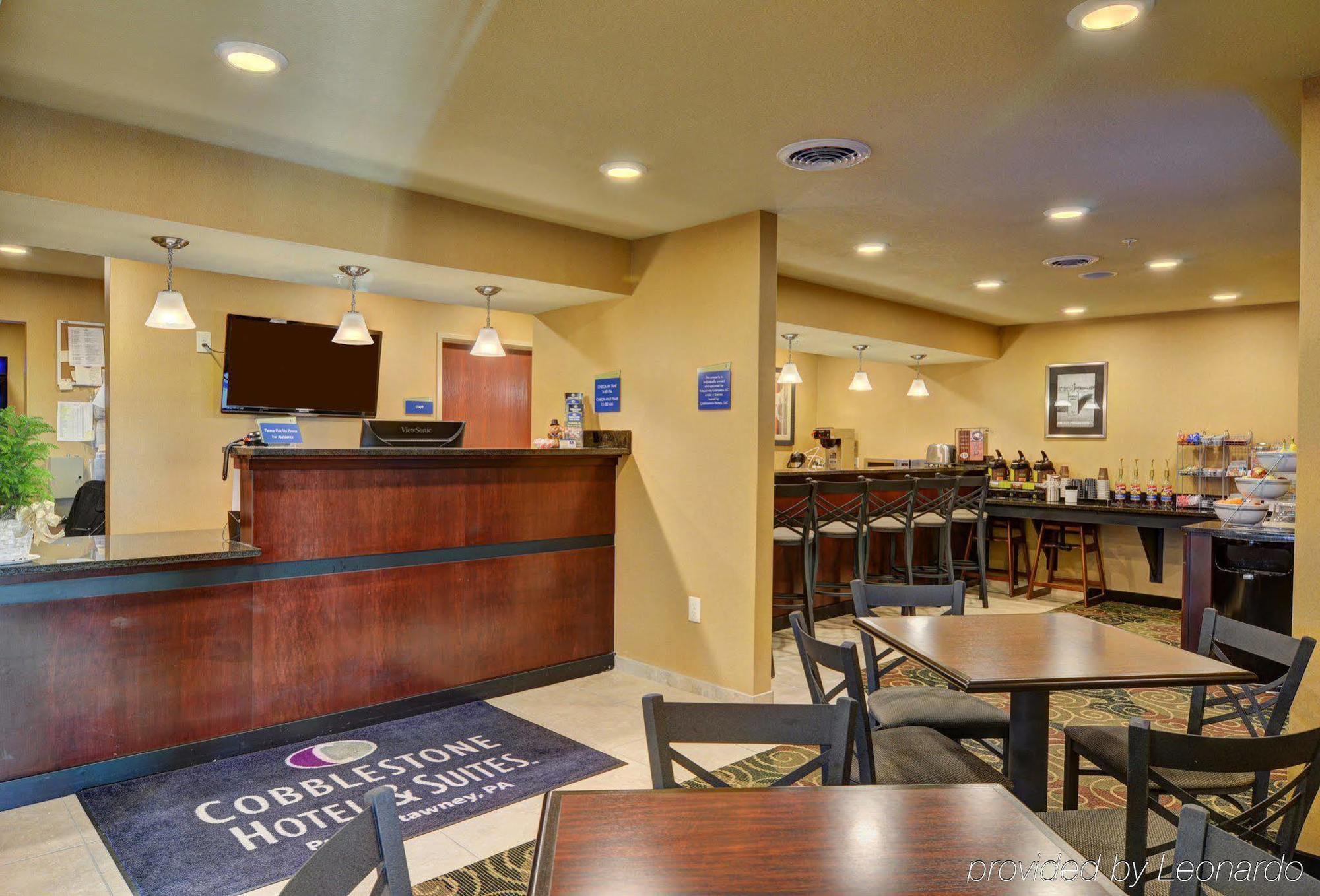 Cobblestone Hotel & Suites - Punxsutawney Екстер'єр фото