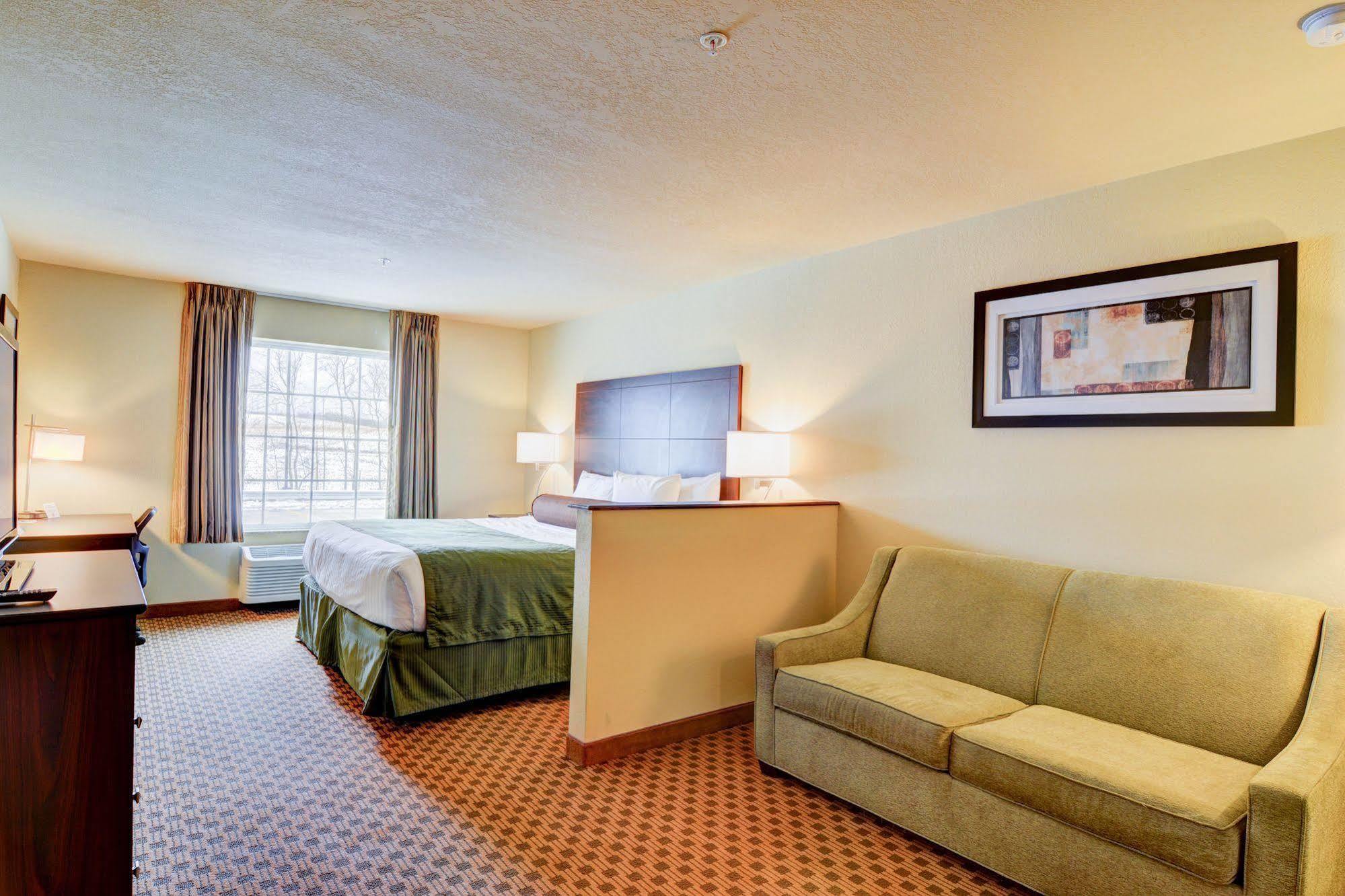 Cobblestone Hotel & Suites - Punxsutawney Екстер'єр фото