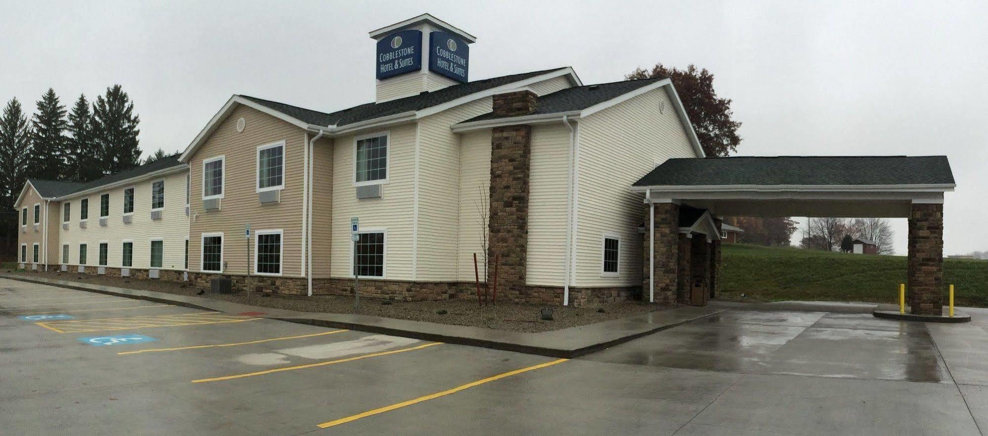 Cobblestone Hotel & Suites - Punxsutawney Екстер'єр фото